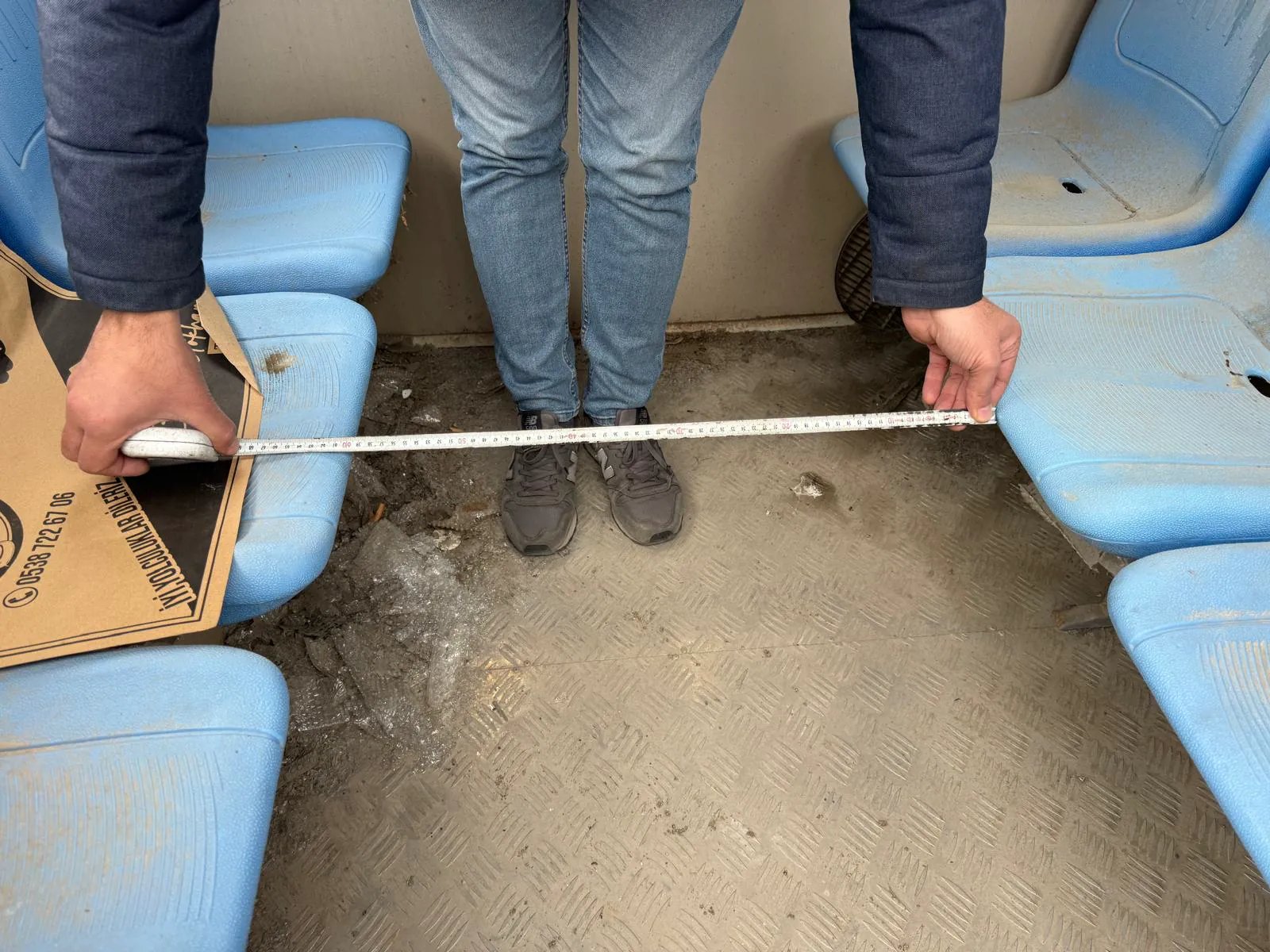 60cm koltuk arası mesafe ölçümü